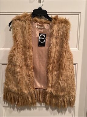 Ellison Faux Fur Vest in Camel Brown